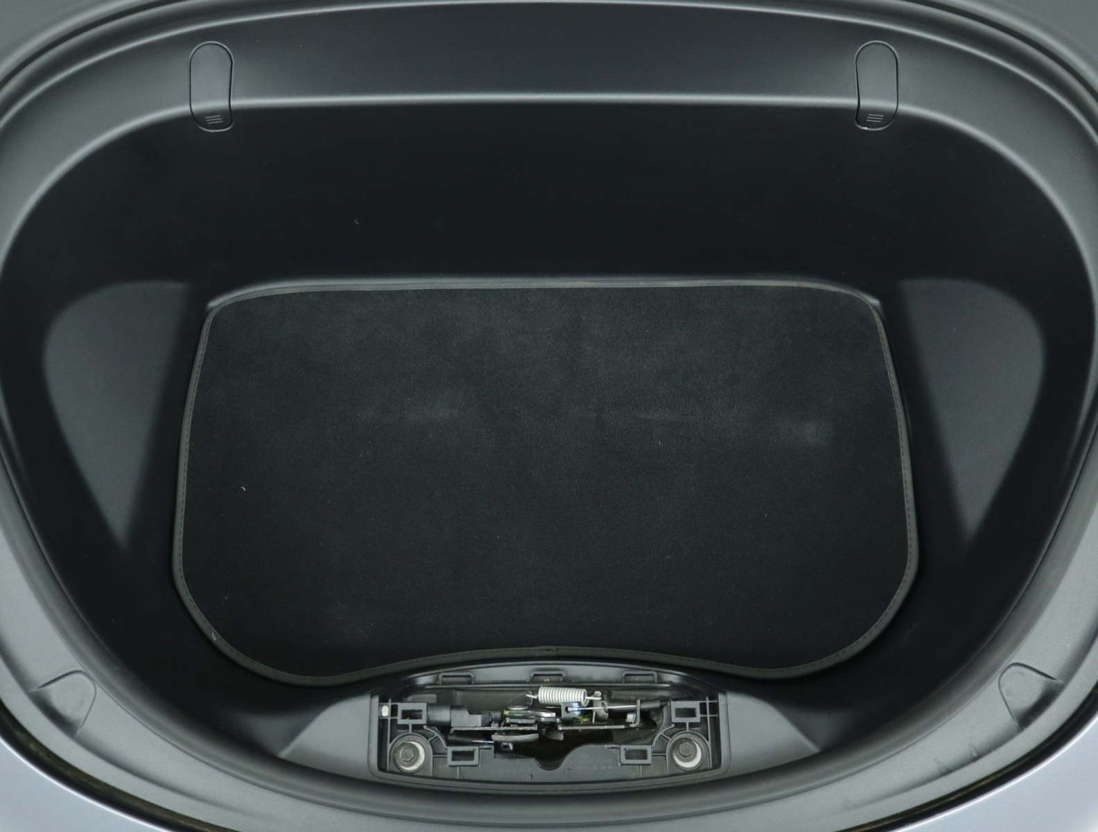 Tesla Model 3 Long Range AWD – fotografie 24