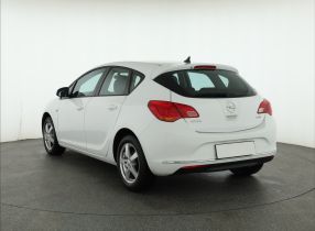 Opel Astra - 2014