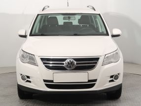 Volkswagen Tiguan - 2011