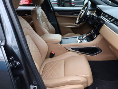 Jaguar F-Pace - 2023