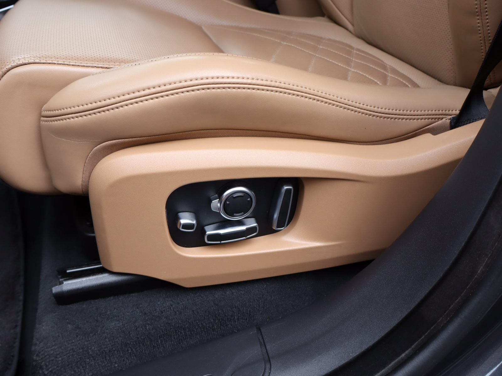 Jaguar F-Pace - 2023