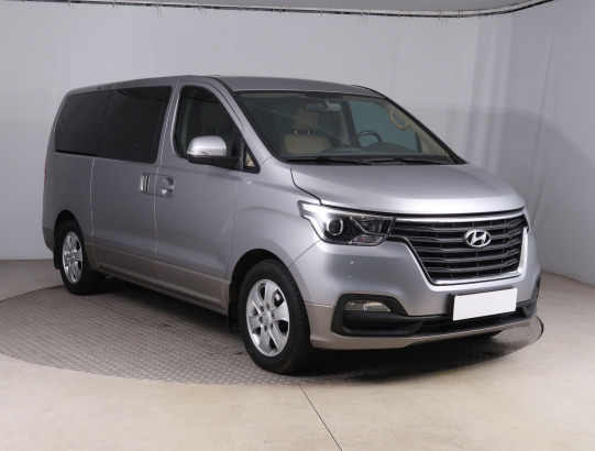 Hyundai H-1 Tour