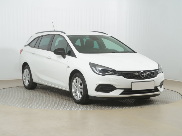 Opel Astra 2022