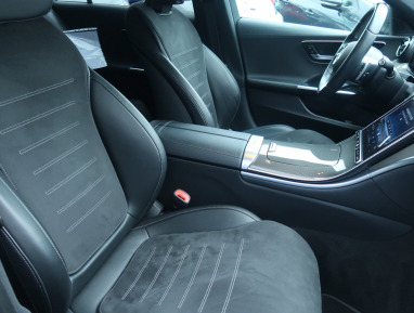 Mercedes-Benz C - 2022