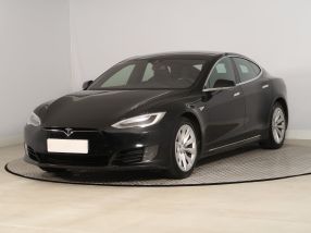 Tesla Model S - 2016