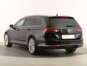 Volkswagen Passat - 2015