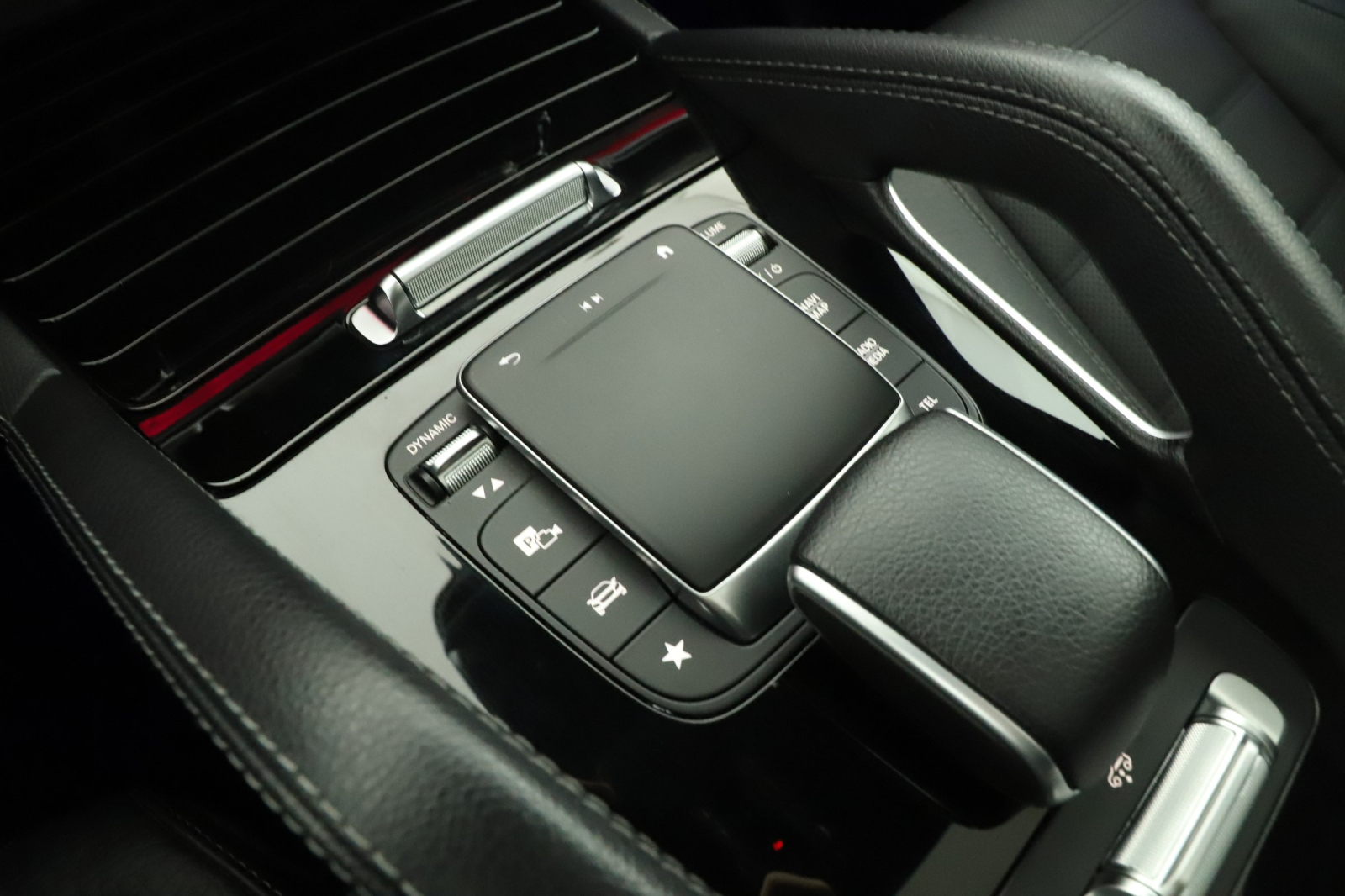 Mercedes-Benz GLS - 2022