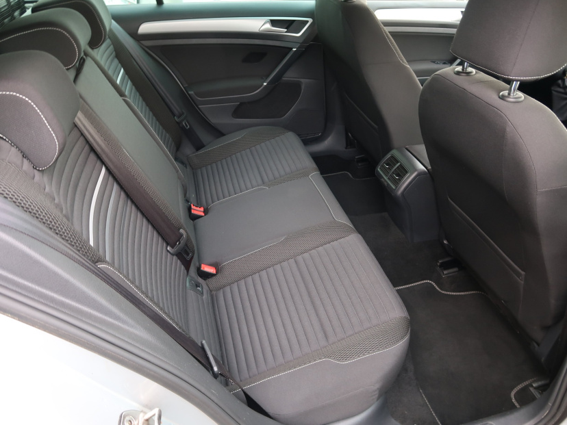 Volkswagen Golf, 2014