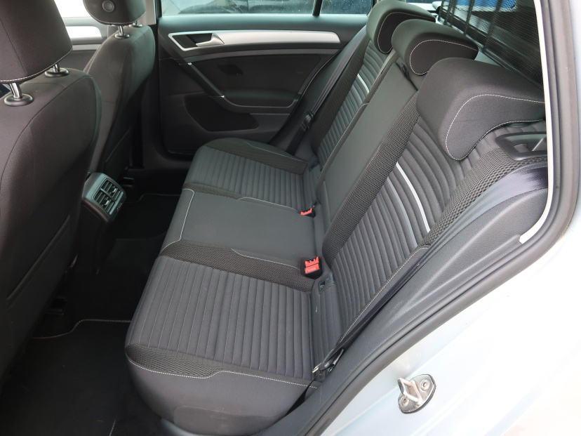 Volkswagen Golf, 2014