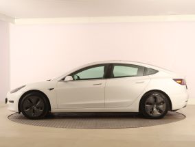 Tesla Model 3 - 2020