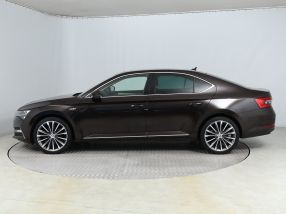 Skoda Superb - 2021