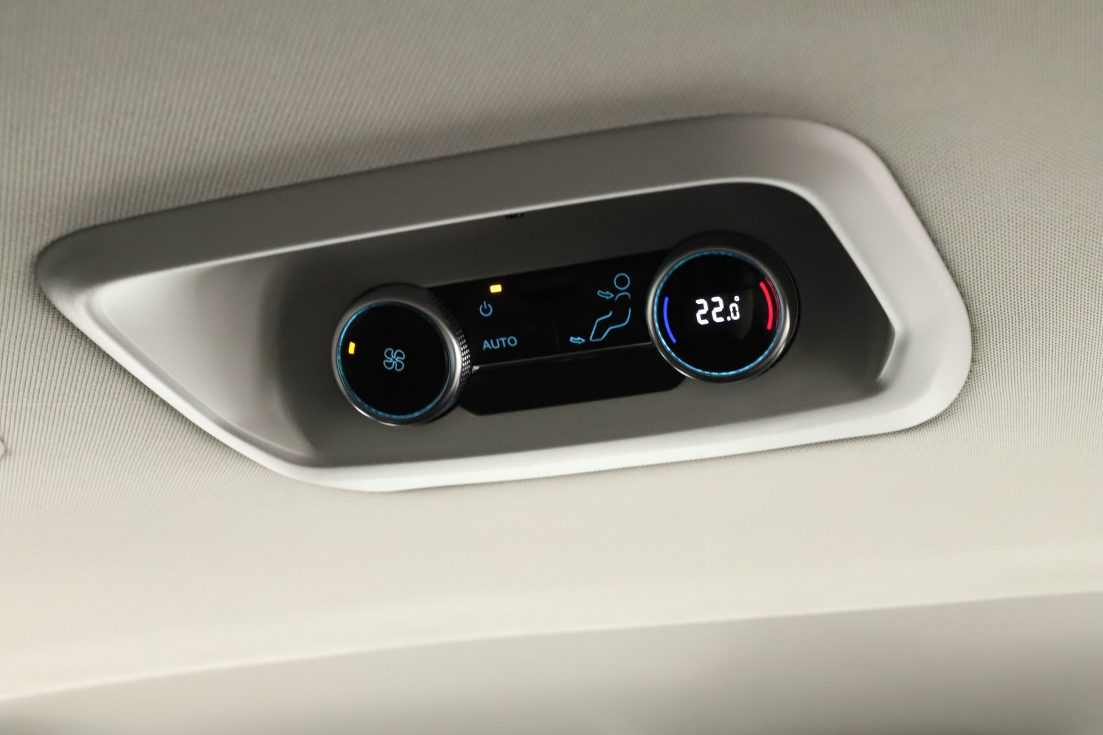 Ford Tourneo Custom - 2026