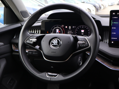 Škoda Superb - 2024