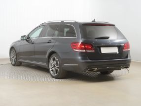 Mercedes-Benz E - 2013