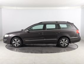 Volkswagen Passat - 2010