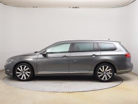 Volkswagen Passat - 2016