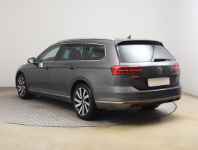 Volkswagen Passat - 2016