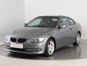 BMW 3 - 2011