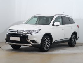 Mitsubishi Outlander - 2016