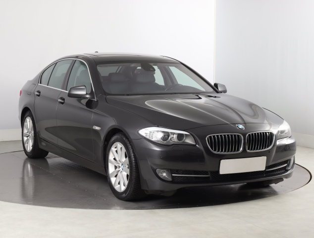 BMW 5 2011