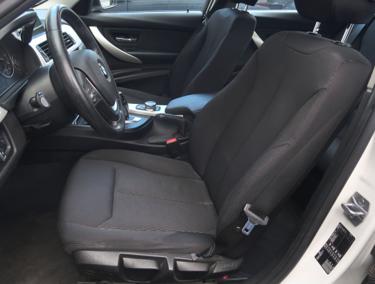BMW 318 d