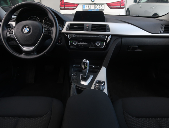 BMW 318 d