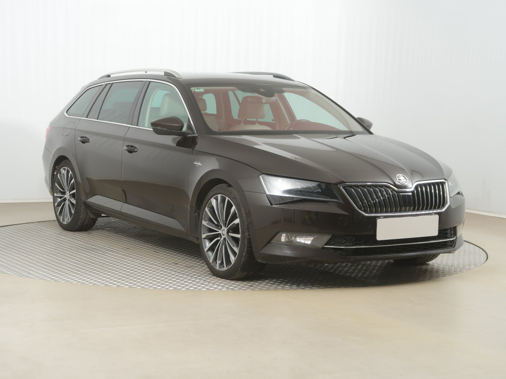 Škoda Superb, 2016