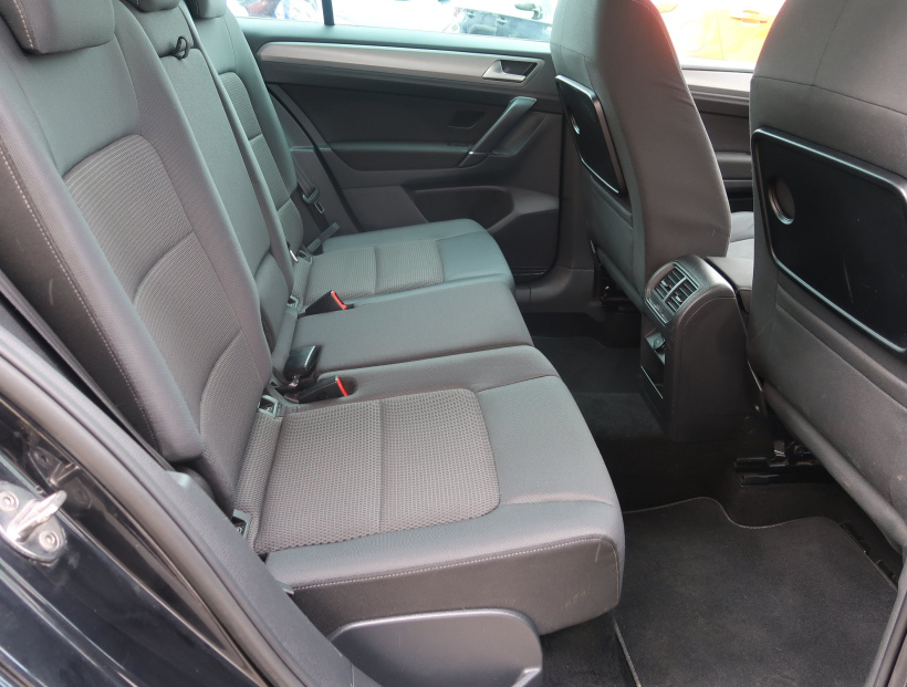 Volkswagen Golf Sportsvan, 2014