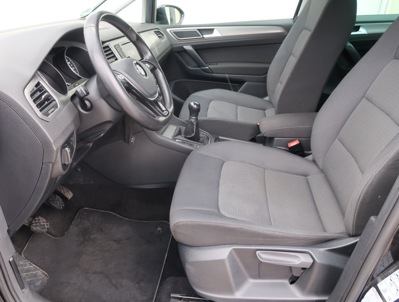 Volkswagen Golf Sportsvan, 2014