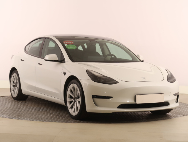 Tesla Model 3 2020
