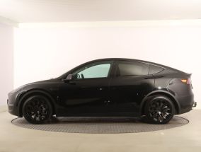 Tesla Model Y - 2023
