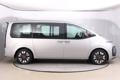 Hyundai Staria - 2022