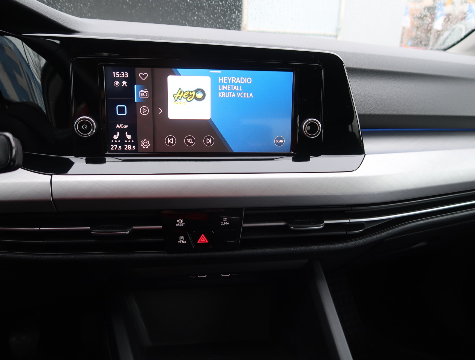 Volkswagen Golf - 2022