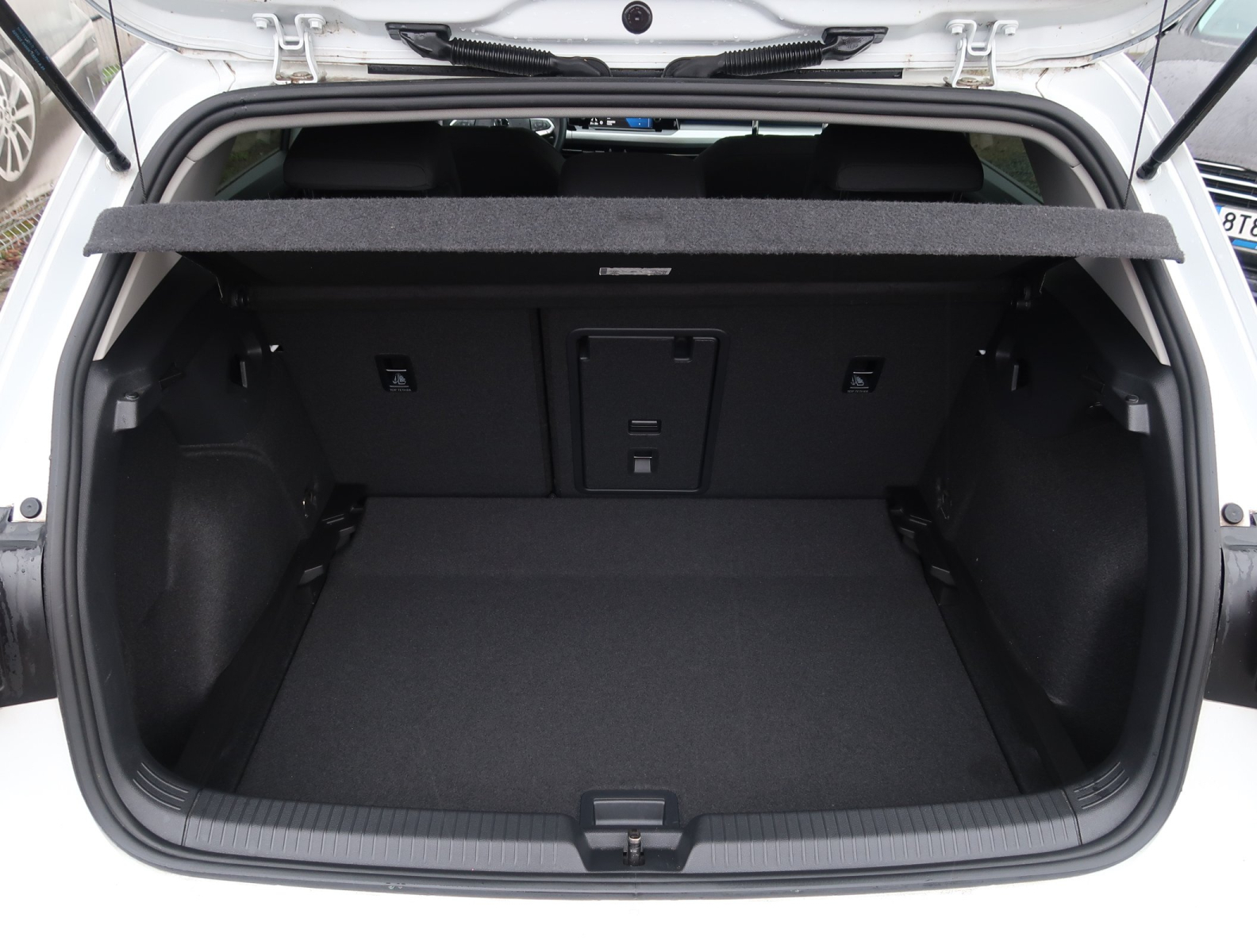 Volkswagen Golf - 2022