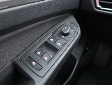 Volkswagen Golf - 2022