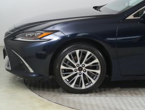 Lexus ES - 2019