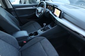 Volkswagen Golf - 2023