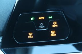 Volkswagen Golf - 2023