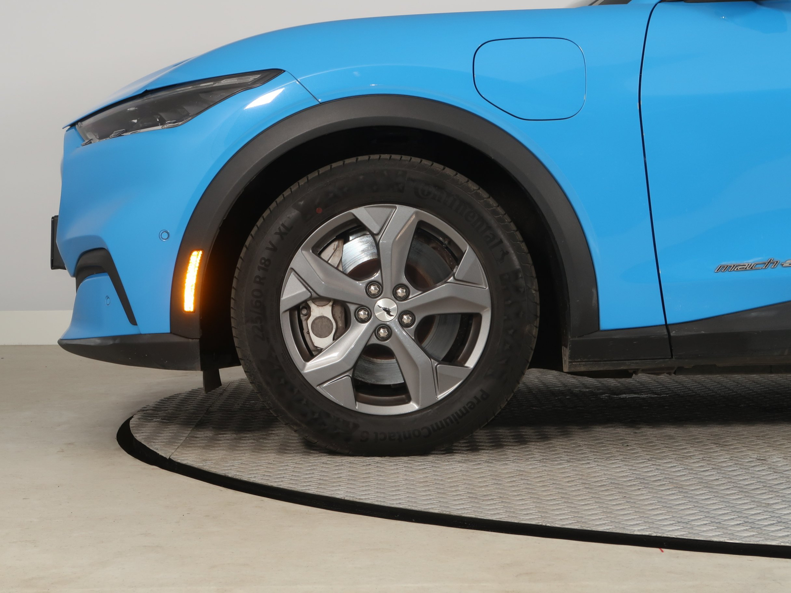 Ford Mustang Mach-E - 2024