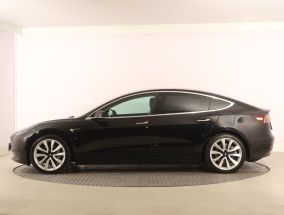 Tesla Model 3 - 2020