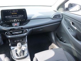 Hyundai i30 - 2025