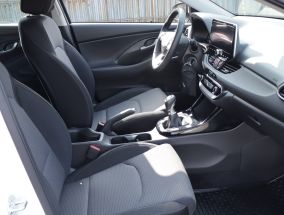 Hyundai i30 - 2025