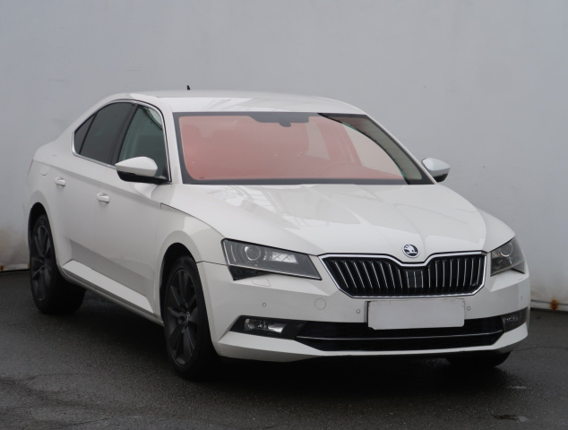 Škoda Superb 2016