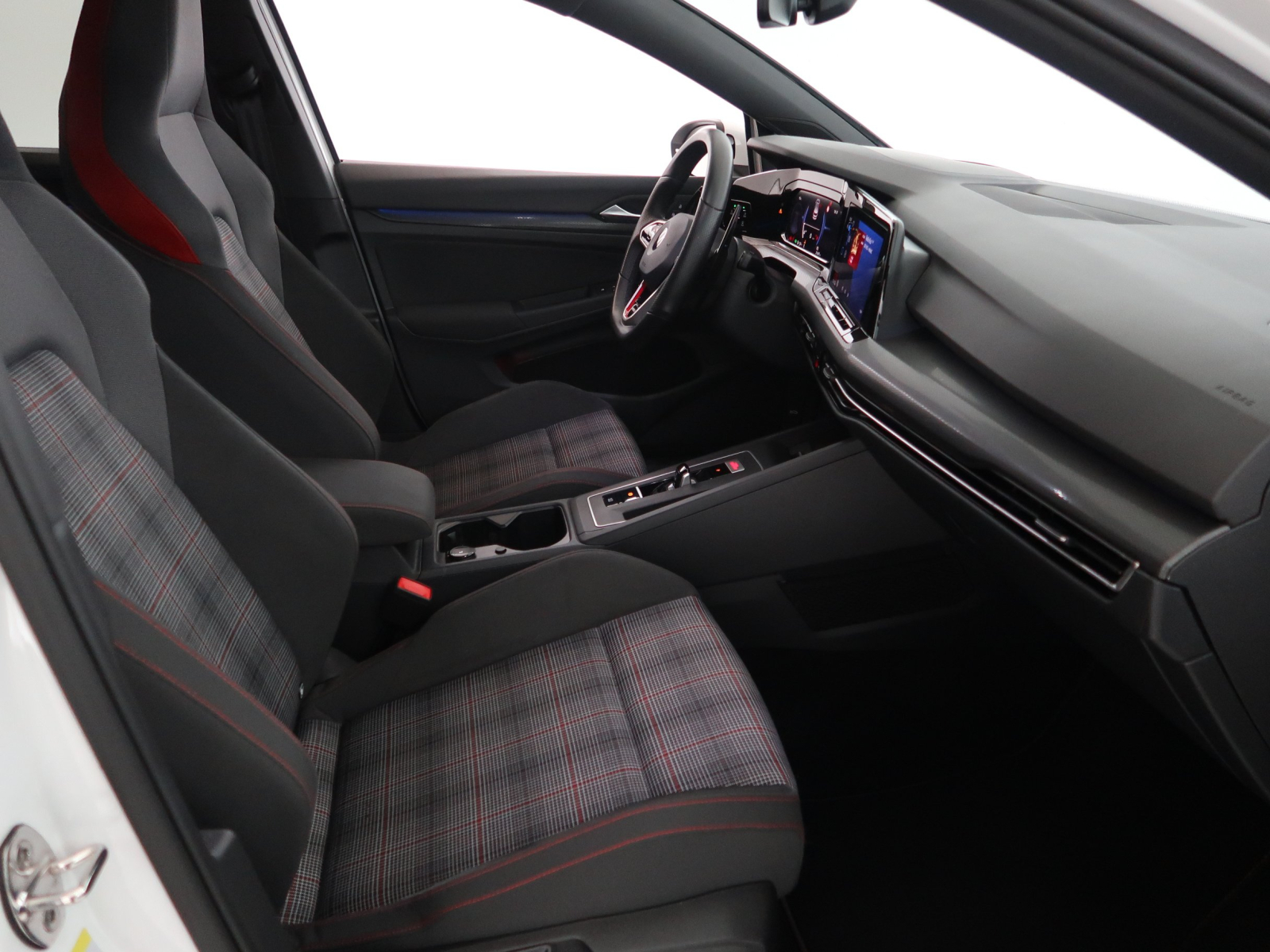 Volkswagen Golf - 2021