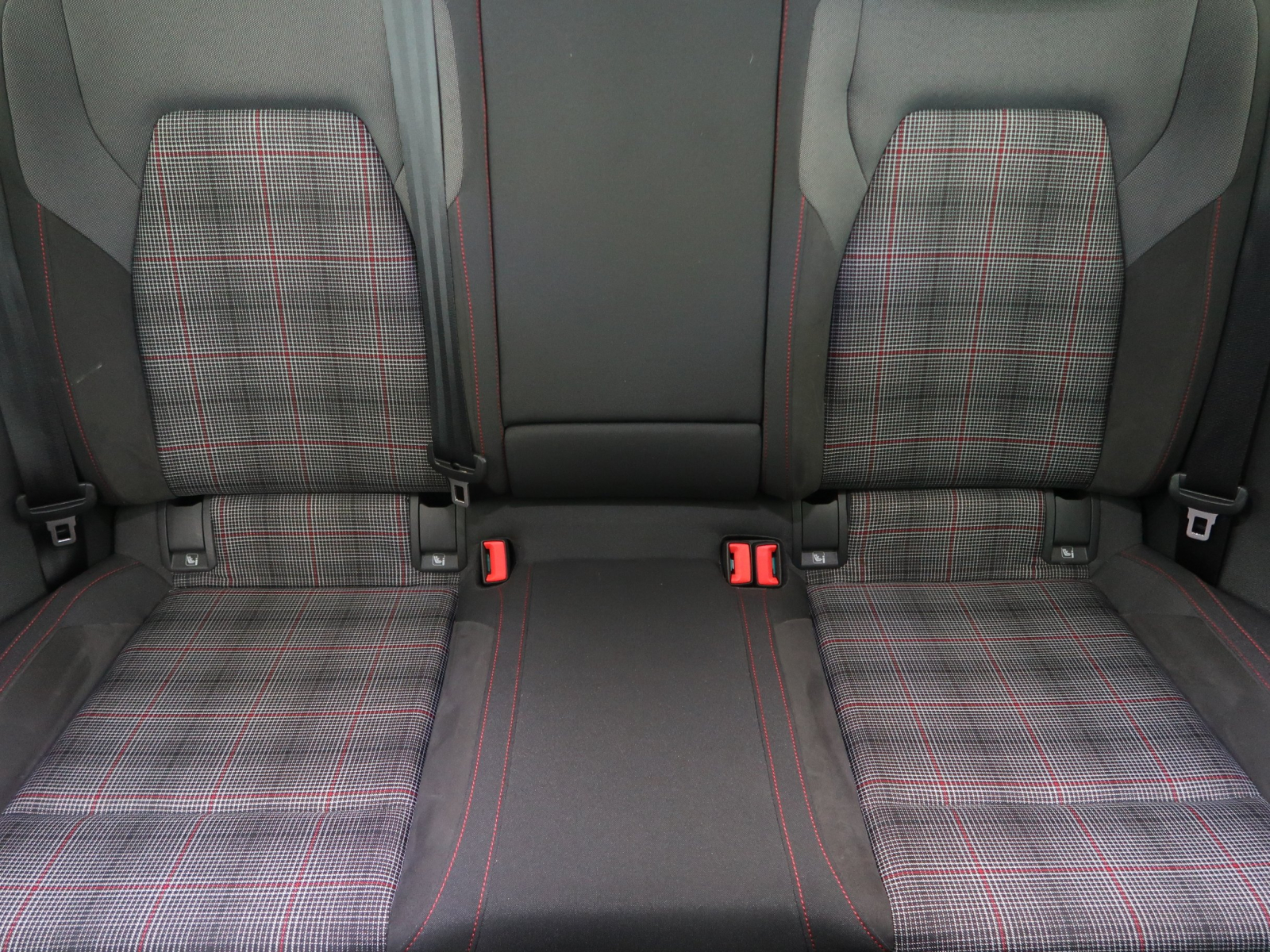 Volkswagen Golf - 2021