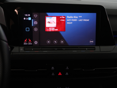 Volkswagen Golf - 2021