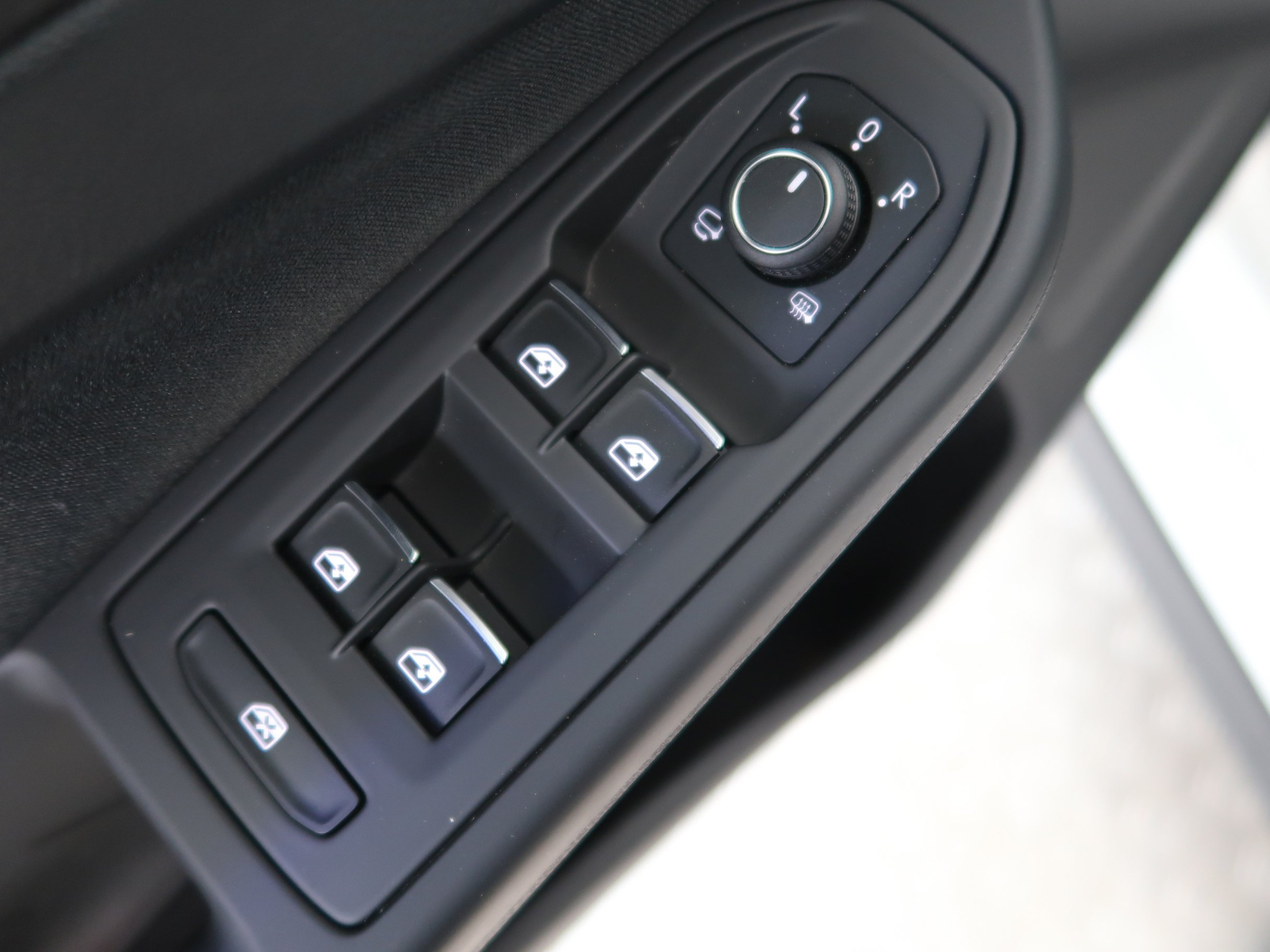 Volkswagen Golf - 2021