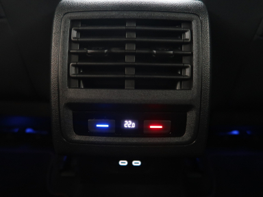 Volkswagen Golf - 2021