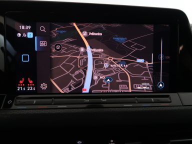 Volkswagen Golf - 2021