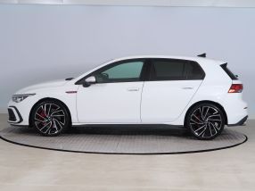 Volkswagen Golf - 2021